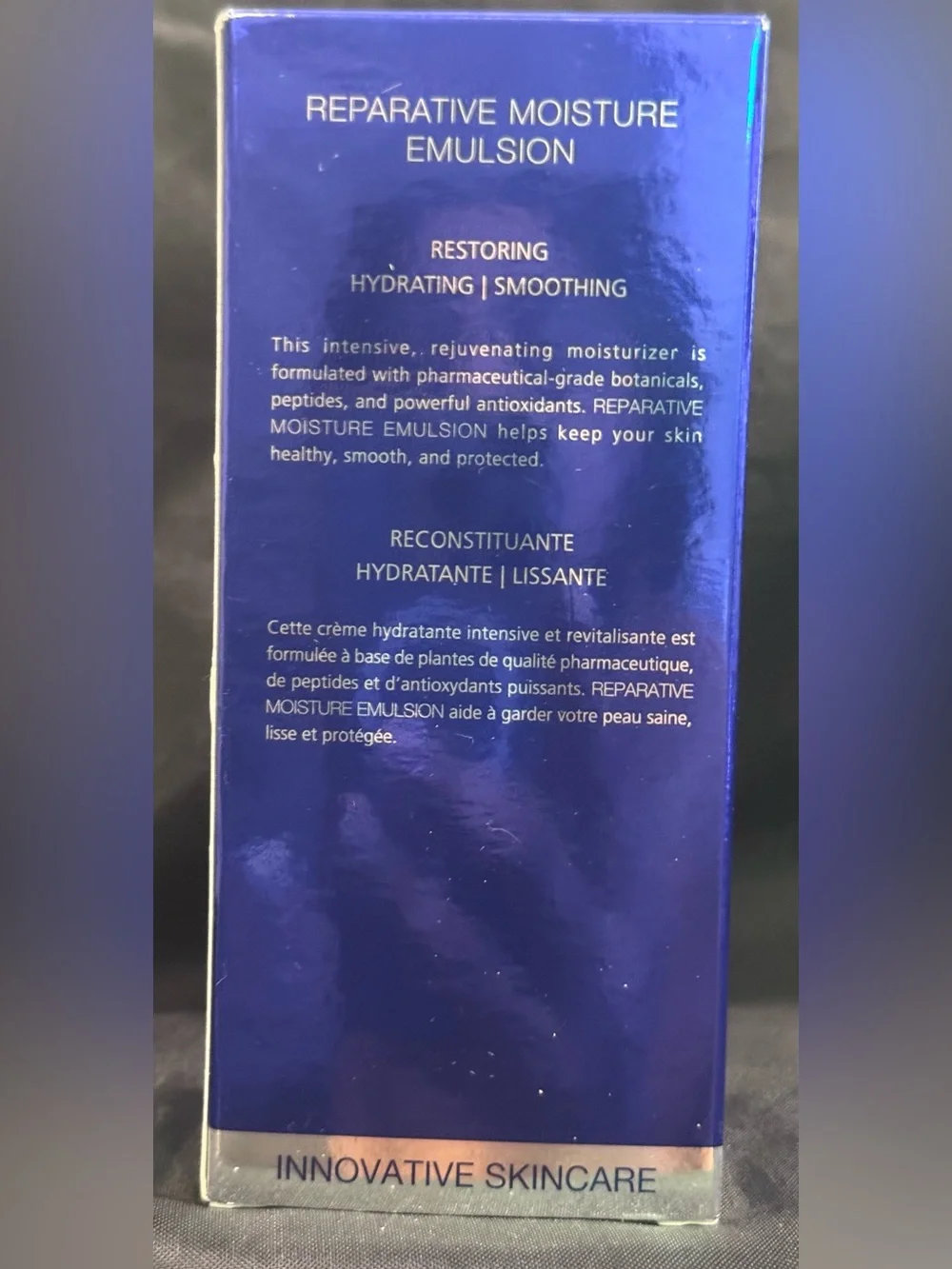 iS Clinical Reparative Moisture Emulsion